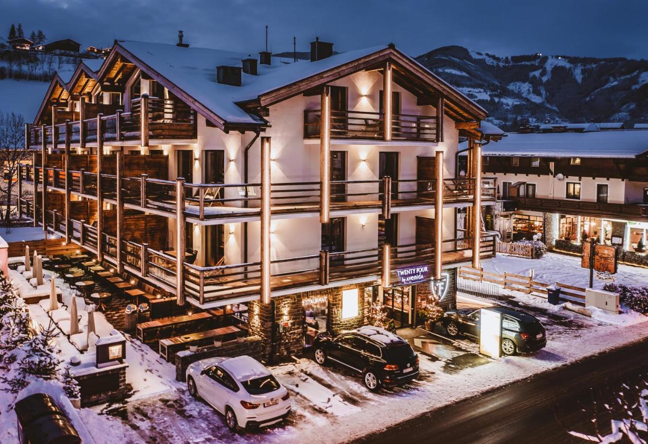 24 By Avenida - Mountain Hotel Kaprun Esterno foto