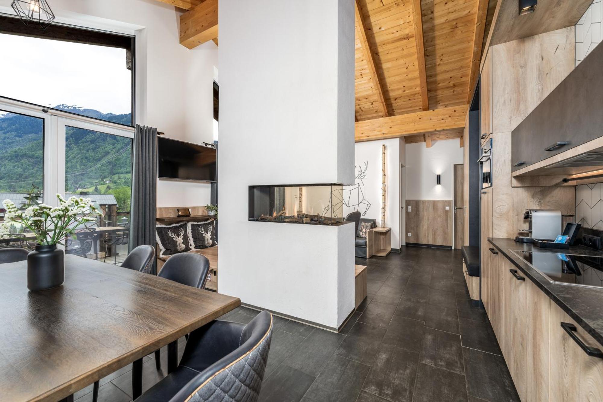 24 By Avenida - Mountain Hotel Kaprun Esterno foto