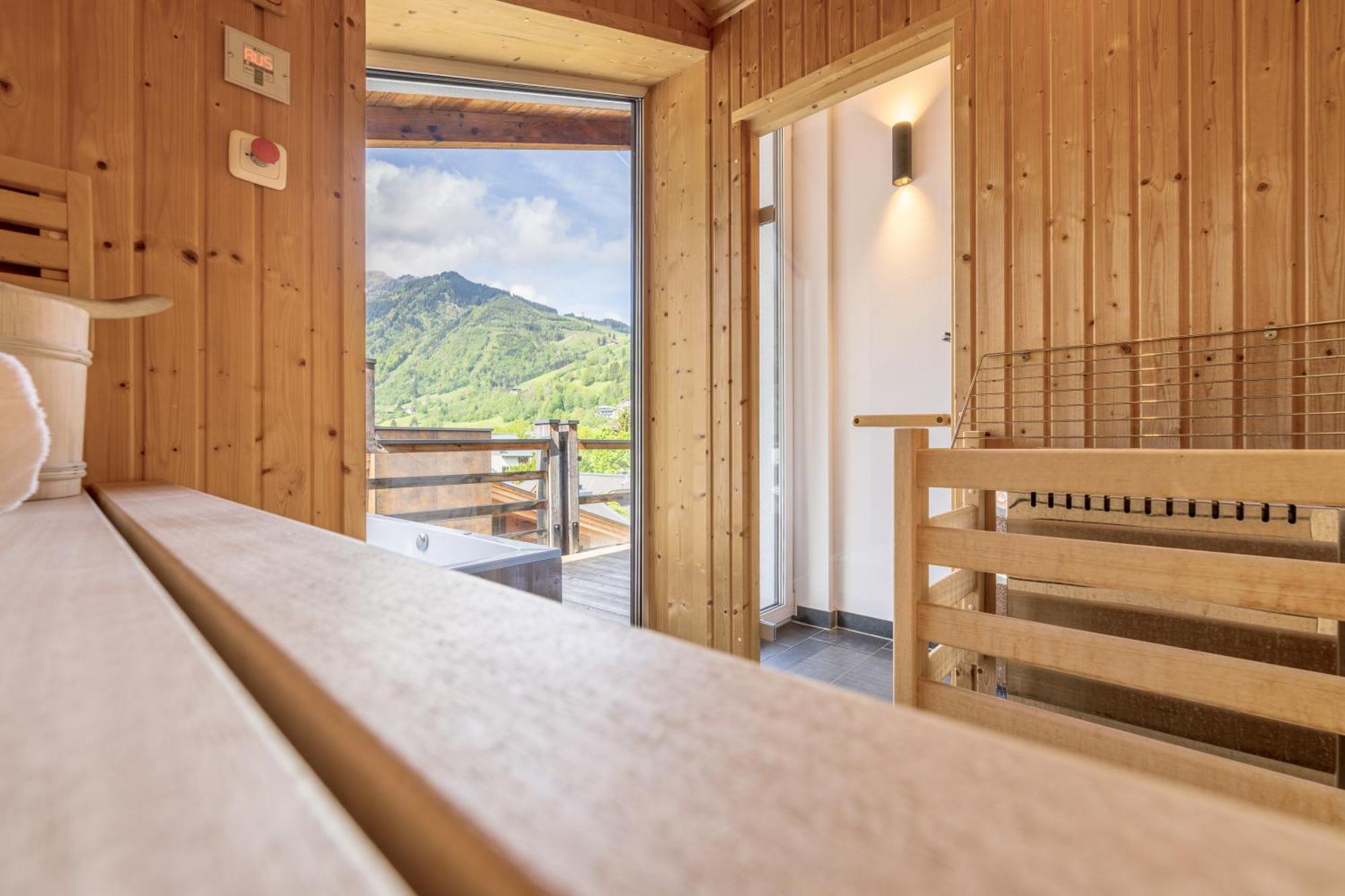 24 By Avenida - Mountain Hotel Kaprun Esterno foto